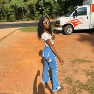 Meet your Posher, Roynisha